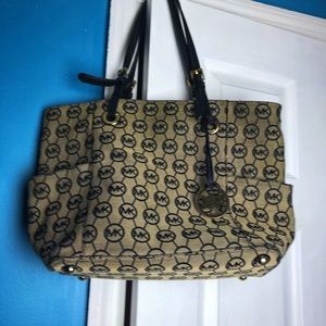 Michael Kors purse